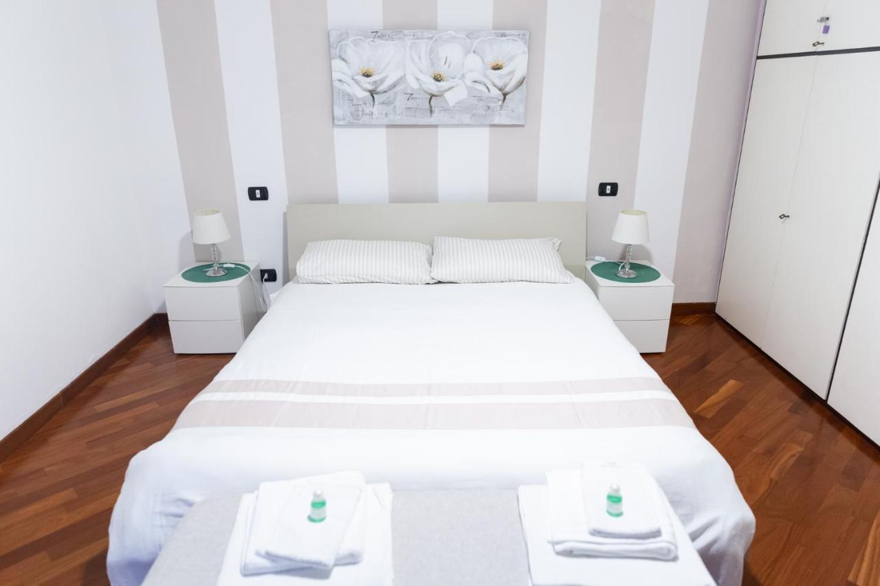 Sweet House Corso Genova Appartement Milaan Buitenkant foto